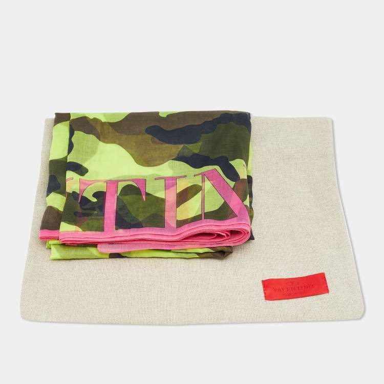 Pre Owned Valentino Green Camo Print Cotton Scarf