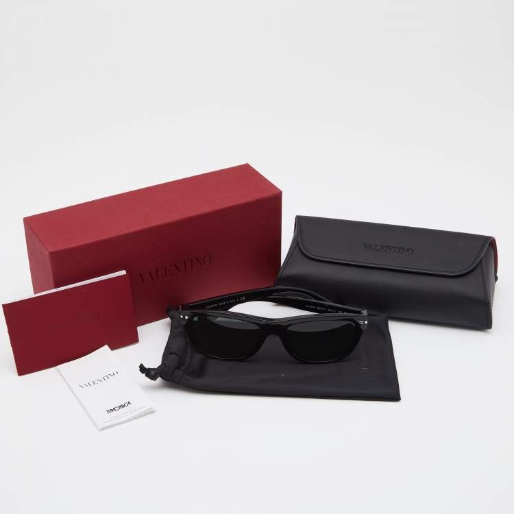 Pre Owned Valentino Black VA4019 Rockstud Square Sunglasses