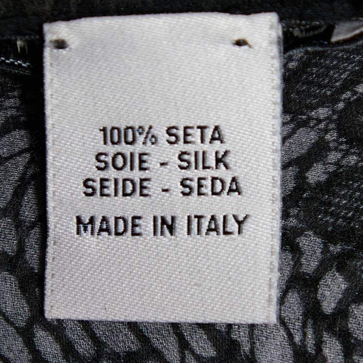 Pre Owned Valentino Black Floral Signature Printed Silk Scarf
