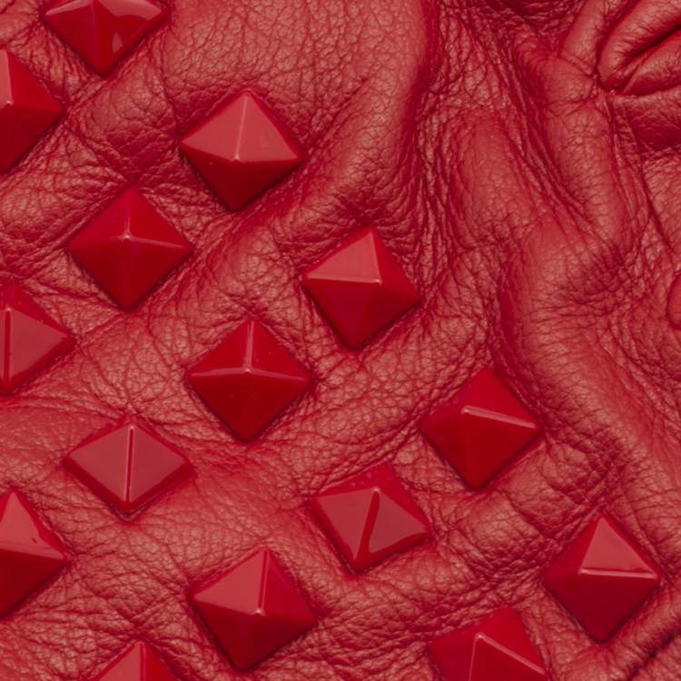 Pre Owned Valentino Red Leather Rockstud Rouge Gloves Size 6.5