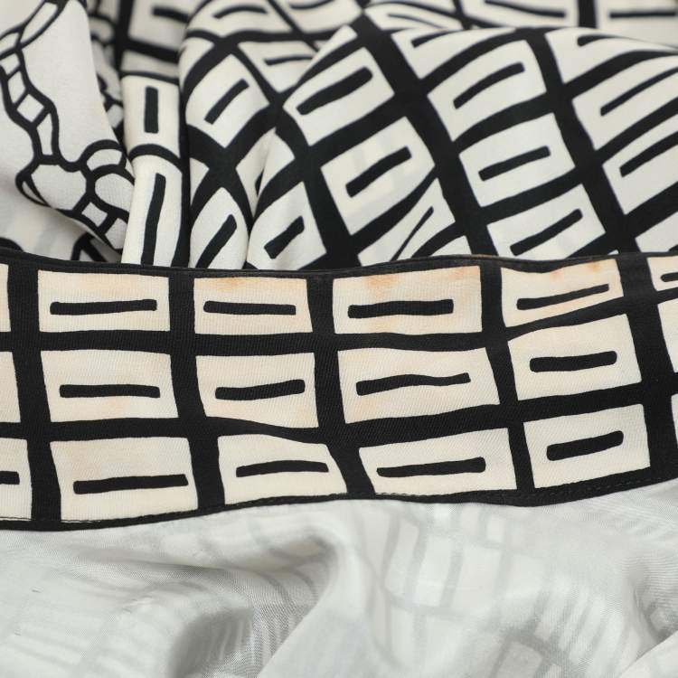 Pre Owned Valentino Black/White Printed Silk Blend Kaftan Dress XS