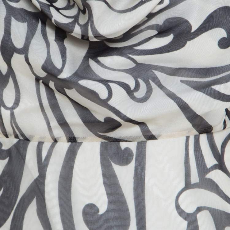 مملوكة مسبقًا Valentino Monochrome Floral Printed Silk Ruffled Backless Evening Gown M