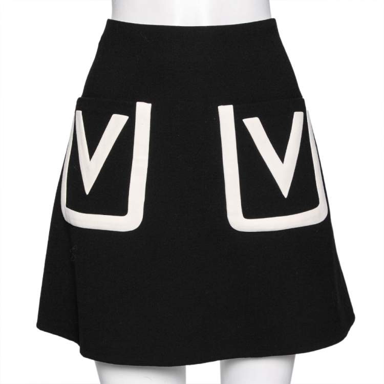Pre Owned Valentino Black Wool V Pocket Detailed A-Line Skirt M
