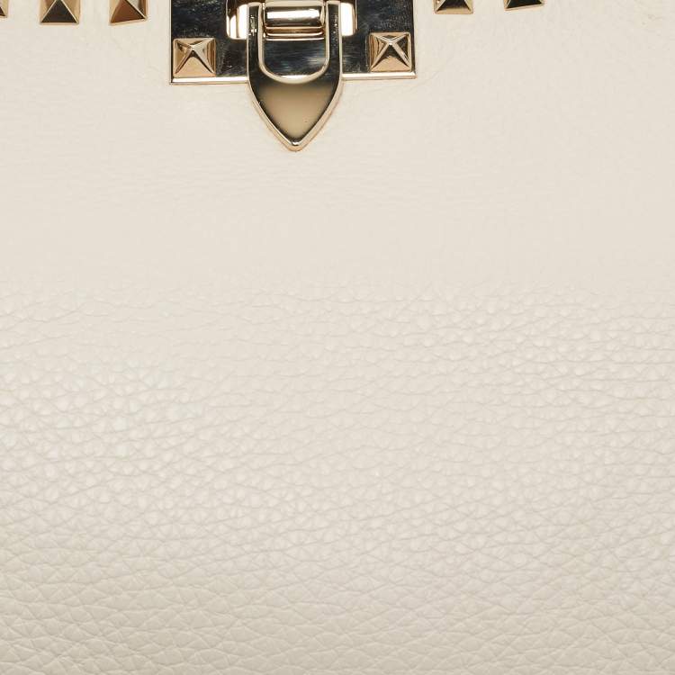 Pre Owned Valentino Off White Leather Rockstud Hobo
