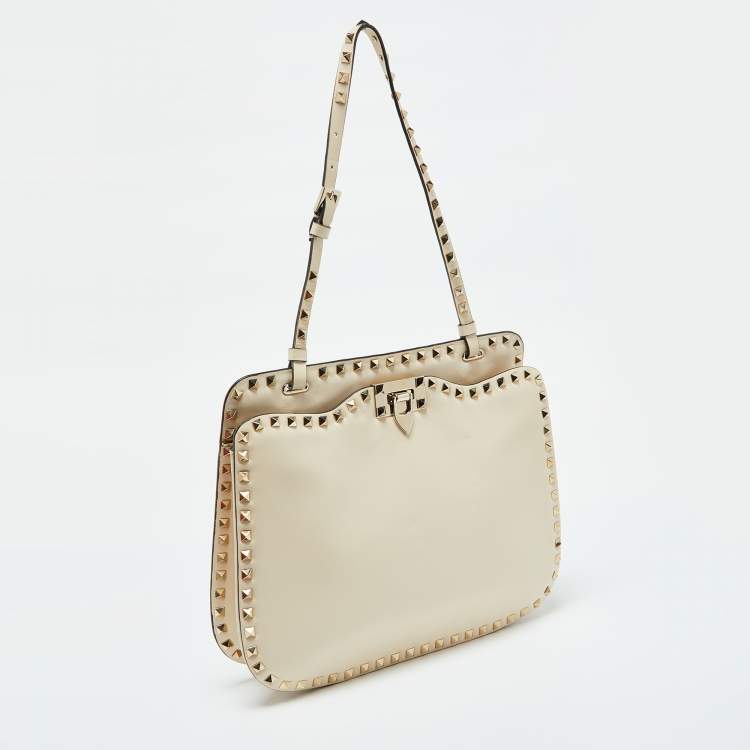 Pre Owned Valentino Off White Leather Rockstud Hobo