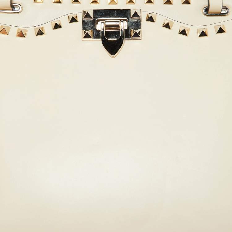 Pre Owned Valentino Off White Leather Rockstud Hobo