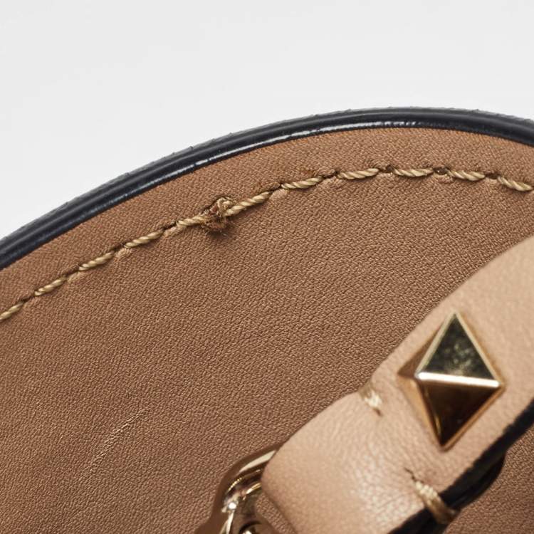 Pre Owned Valentino Beige Leather Rockstud Trapeze Tote