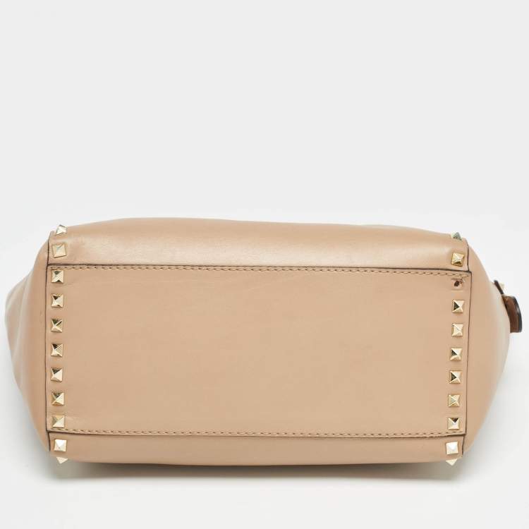 Pre Owned Valentino Beige Leather Rockstud Trapeze Tote