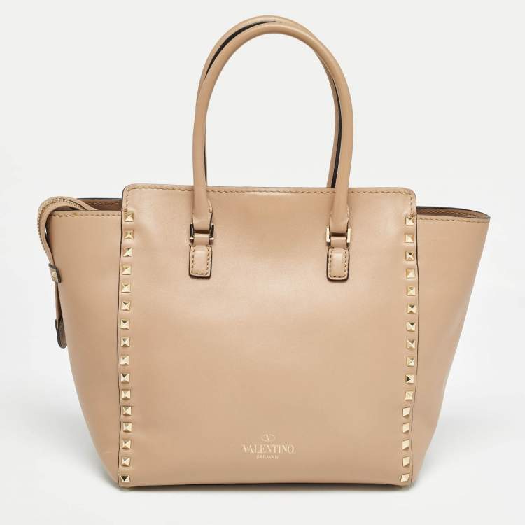 Pre Owned Valentino Beige Leather Rockstud Trapeze Tote