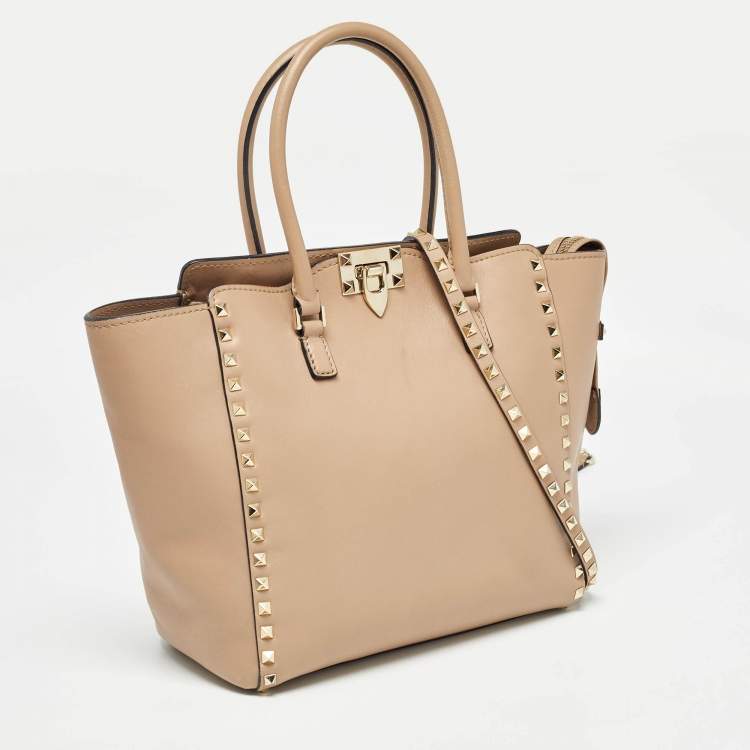 Pre Owned Valentino Beige Leather Rockstud Trapeze Tote