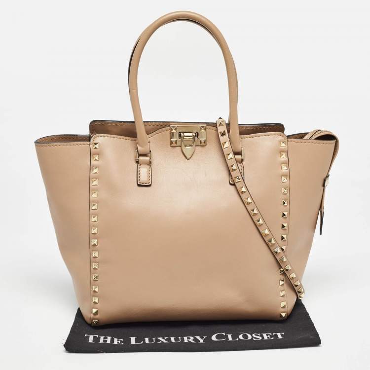 Pre Owned Valentino Beige Leather Rockstud Trapeze Tote
