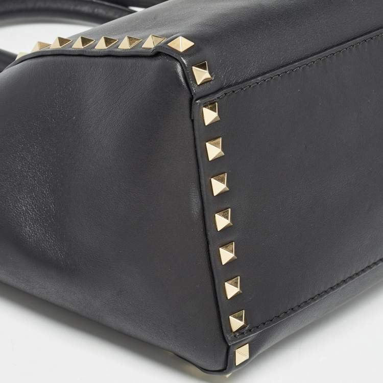 Pre Owned Valentino Black Leather Medium Rockstud Trapeze Tote