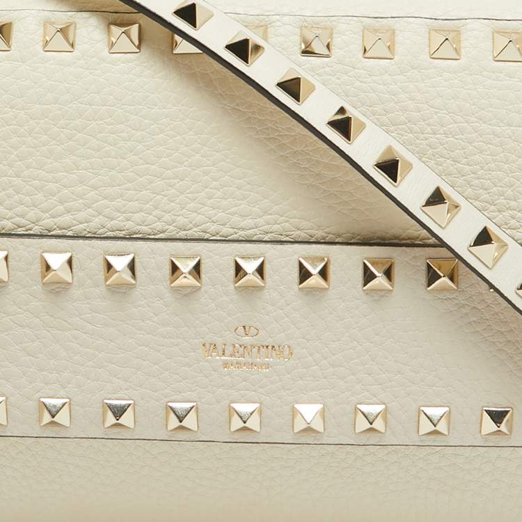 Pre Owned Valentino Off White Leather Rockstud Flap Crossbody Bag