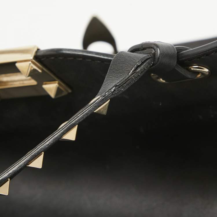 Pre Owned Valentino Black Leather Small Rockstud Trapeze Tote