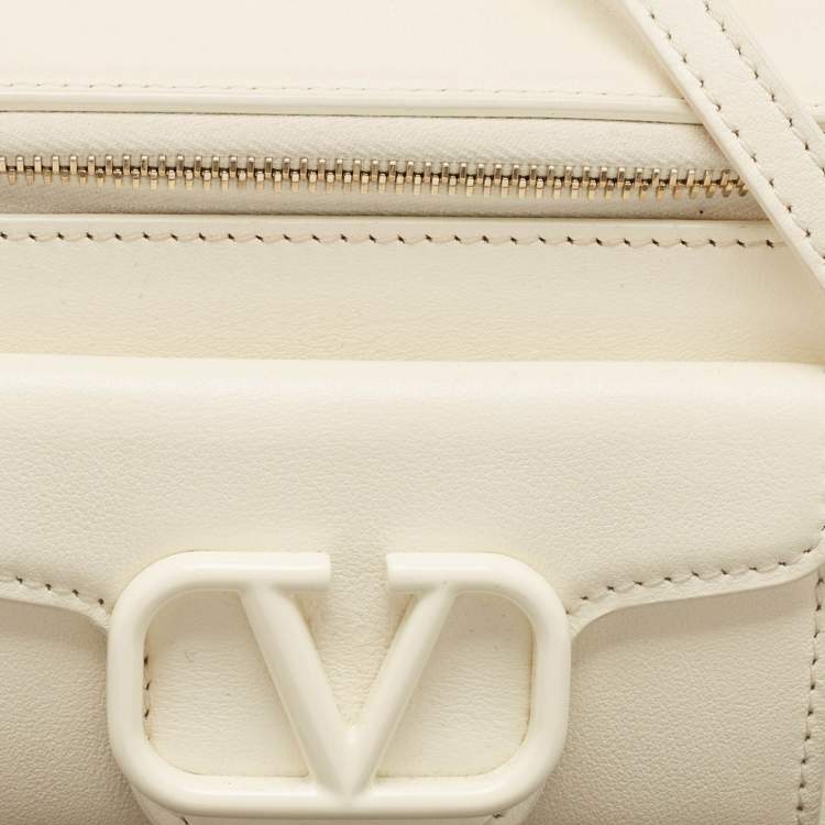 Pre Owned Valentino Off White Leather Locò Vanity Case Top Handle Bag