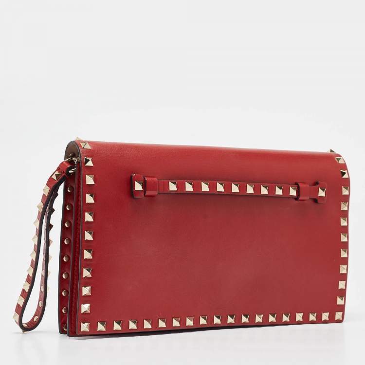 Pre Owned Valentino Red Leather Rockstud Flap Wristlet Clutch
