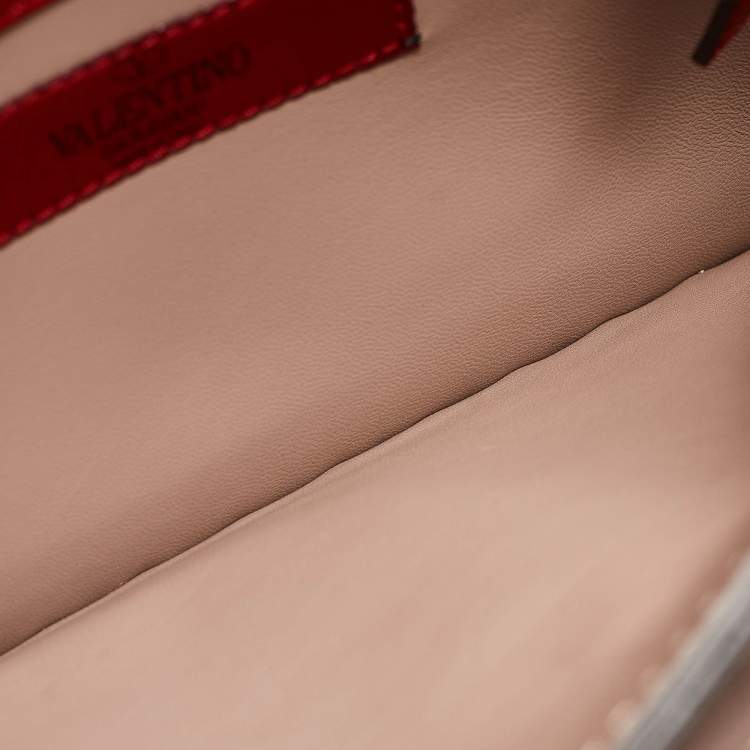 Pre Owned Valentino Red Leather Rockstud Flap Wristlet Clutch