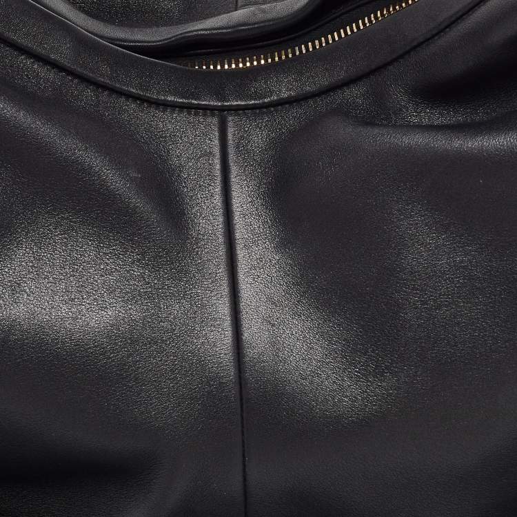 Pre Owned Valentino Black Leather Rockstud Hobo