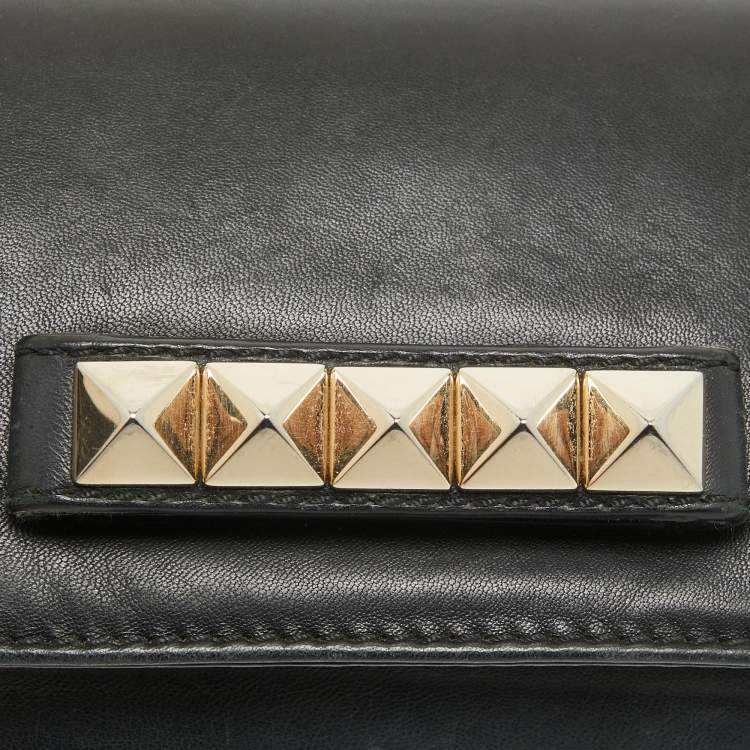 Pre Owned Valentino Black Leather Rockstud Va Va Voom Chain Clutch