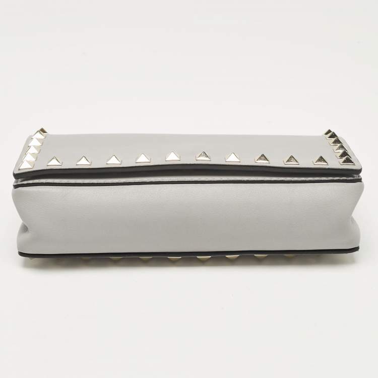 Pre Owned Valentino Ash Blue Leather Rockstud Chain Clutch