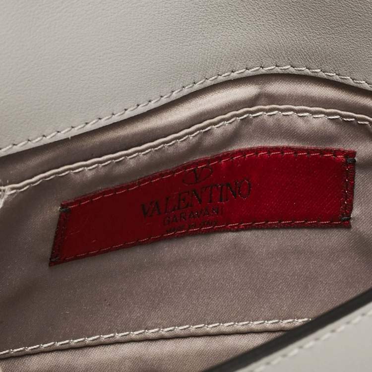 Pre Owned Valentino Ash Blue Leather Rockstud Chain Clutch