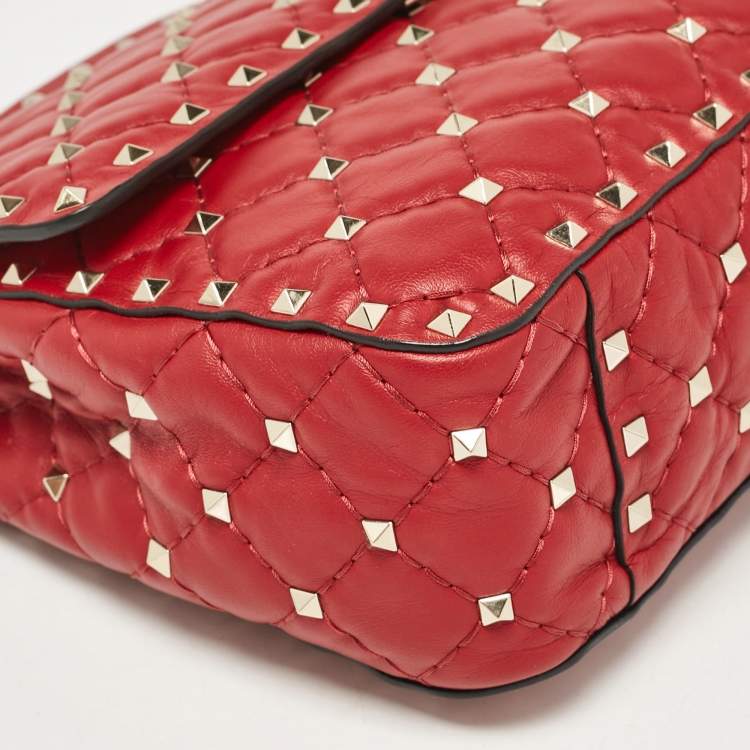 Pre Owned Valentino Red Leather Medium Rockstud Spike Top Handle Bag