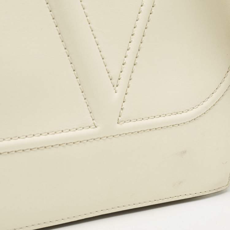 Pre Owned Valentino Off White Leather Small VLogo Walk Tote
