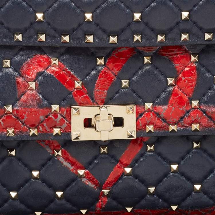 Pre Owned Valentino Blue/Red Quilted Leather Medium Rockstud Spike Heart Top Handle Bag