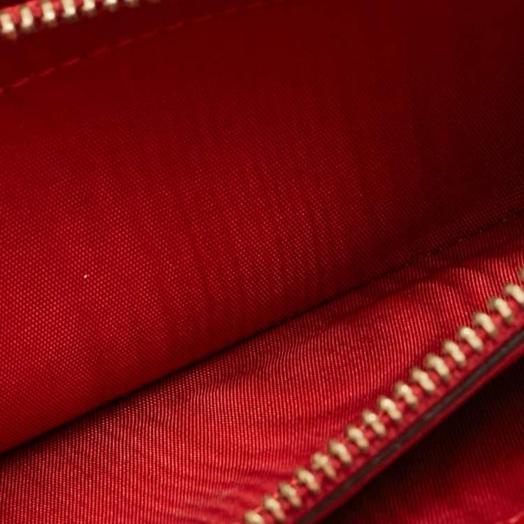 Pre Owned Valentino Red Leather Rockstud Continental Wallet