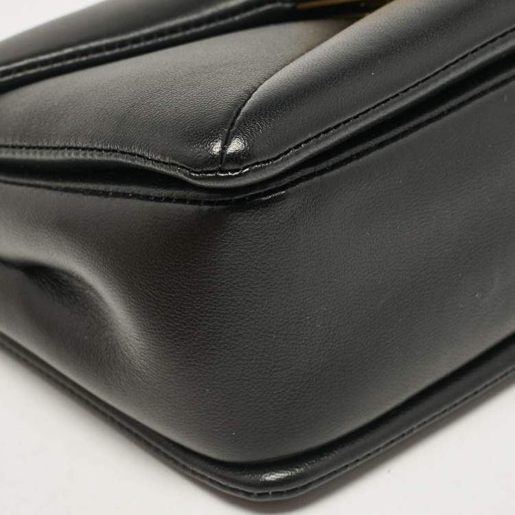 Pre Owned Valentino Black Leather One Stud Chain Shoulder Bag