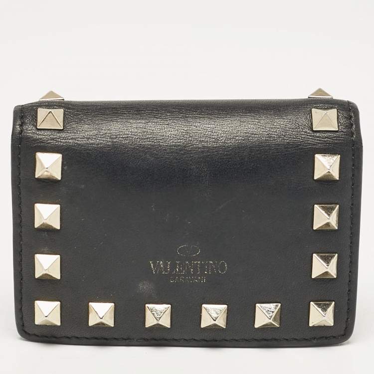 Pre Owned Valentino Black Leather Rockstud Card Case