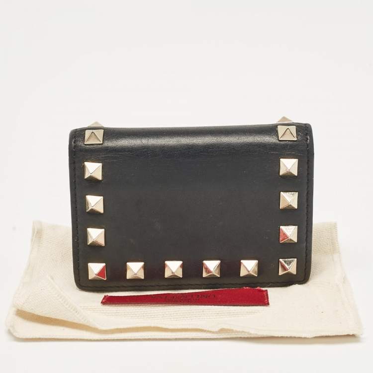 Pre Owned Valentino Black Leather Rockstud Card Case