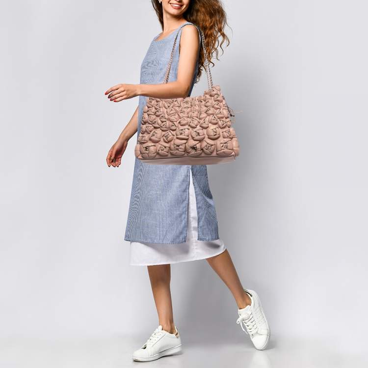 Pre Owned Valentino Light Pink Leather Floral Applique Zip Tote