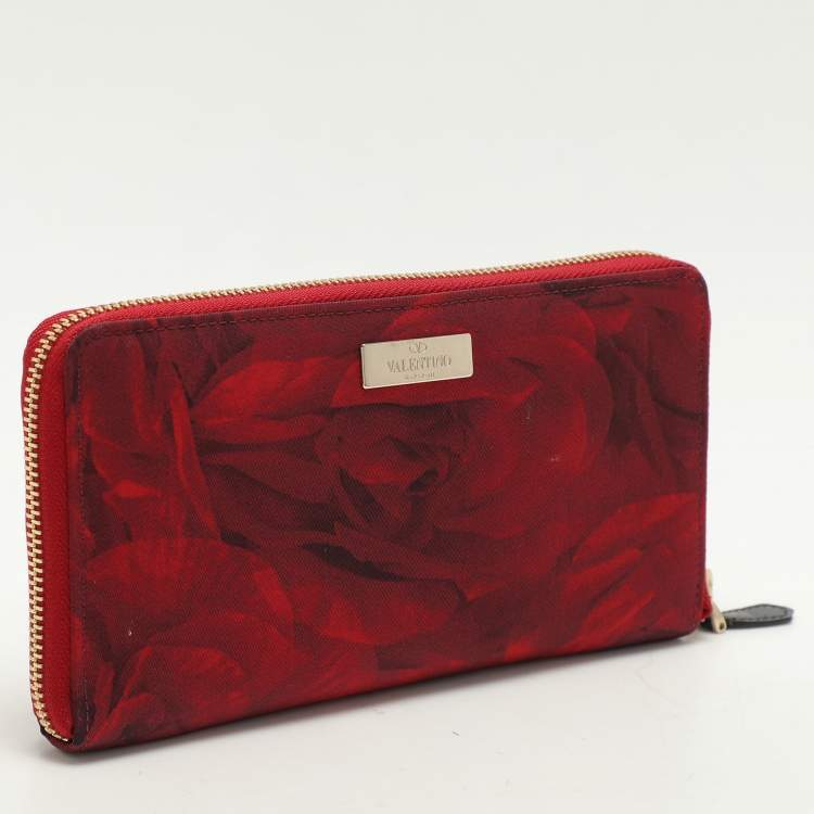 Pre Owned Valentino Red Printed Nylon Continental Zip Around Wallet