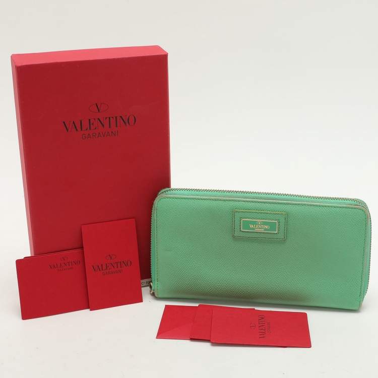 Pre Owned Valentino Green Leather Zip Around Wallet