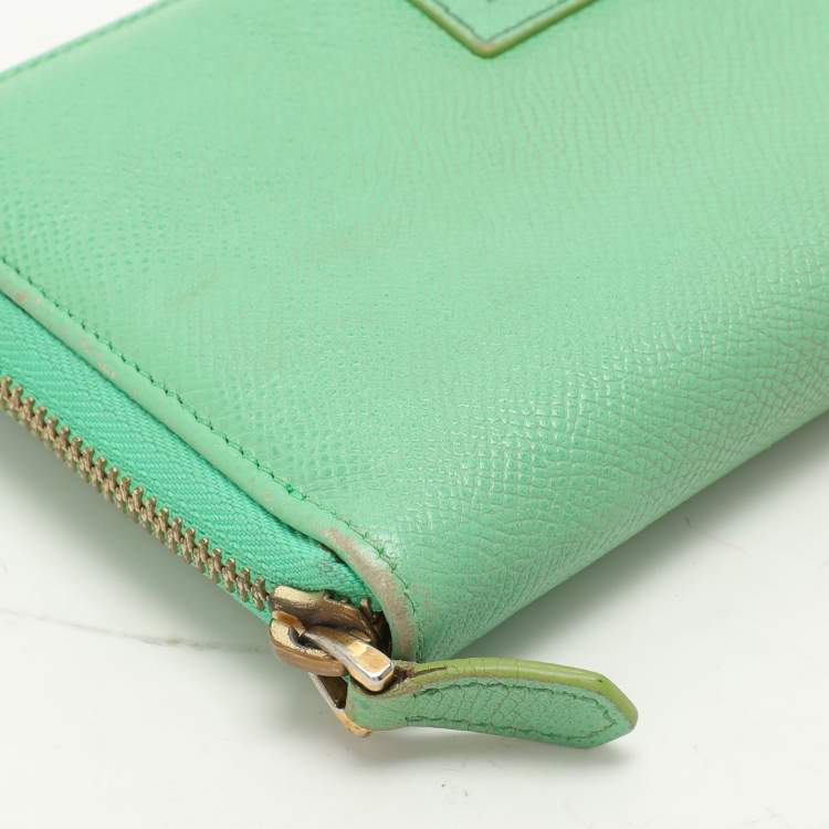 Pre Owned Valentino Green Leather Zip Around Wallet