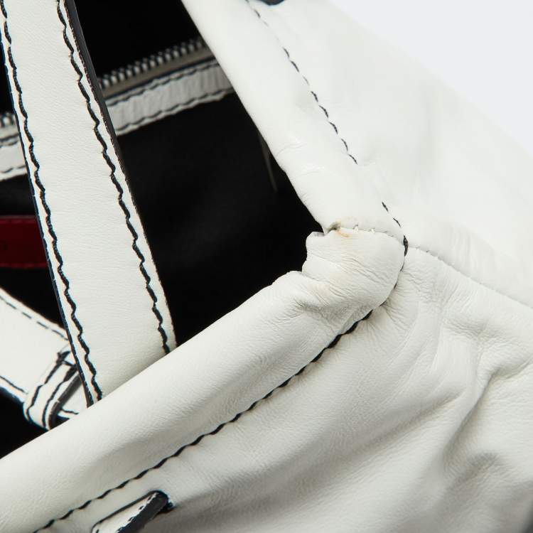 Pre Owned Valentino White Leather 3D Rose Petal Shopper Tote