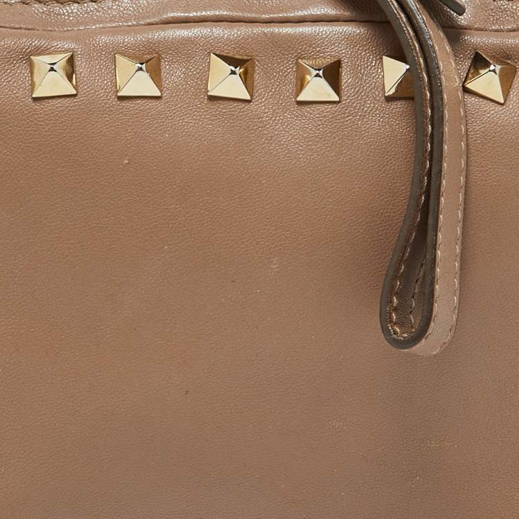 Pre Owned Valentino Beige Leather Rockstud Double Pouch Wallet