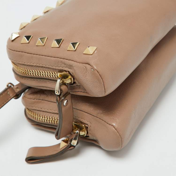 Pre Owned Valentino Beige Leather Rockstud Double Pouch Wallet
