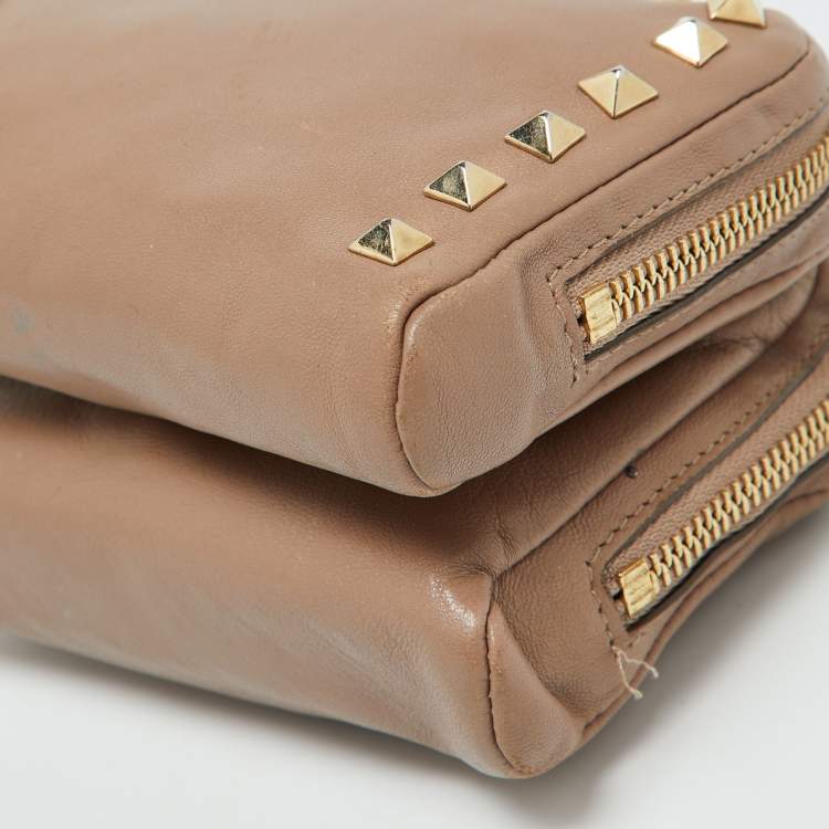 Pre Owned Valentino Beige Leather Rockstud Double Pouch Wallet