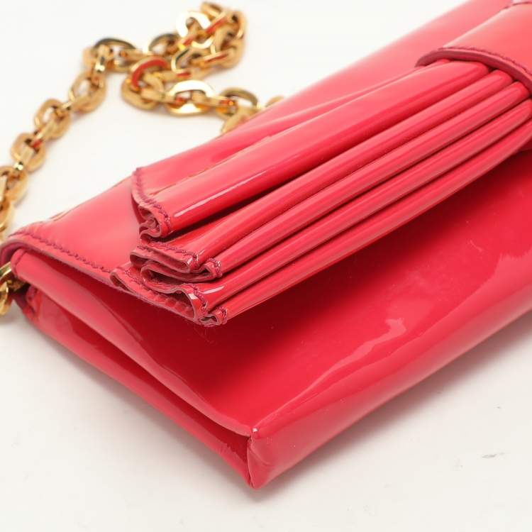 Pre Owned Valentino Pink Patent Leather Bow Chain Clutch