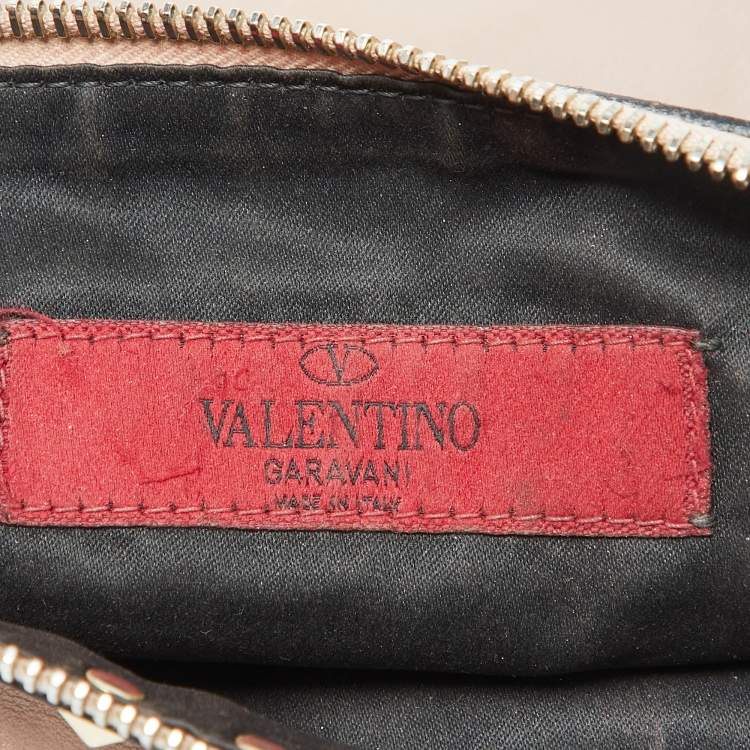 Pre Owned Valentino Beige Leather Rockstud Zip Pouch Clutch