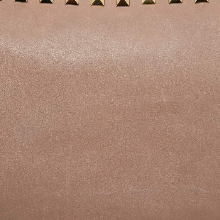 Pre Owned Valentino Beige Leather Rockstud Zip Pouch Clutch