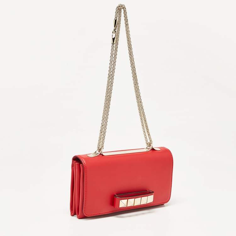 Pre Owned Valentino Red Leather Rockstud Va Va Voom Chain Clutch