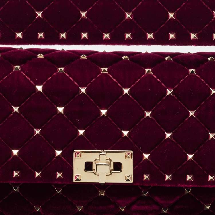 Pre Owned Valentino Burgundy Quilted Velvet Medium Rockstud Spike Top Handle Bag
