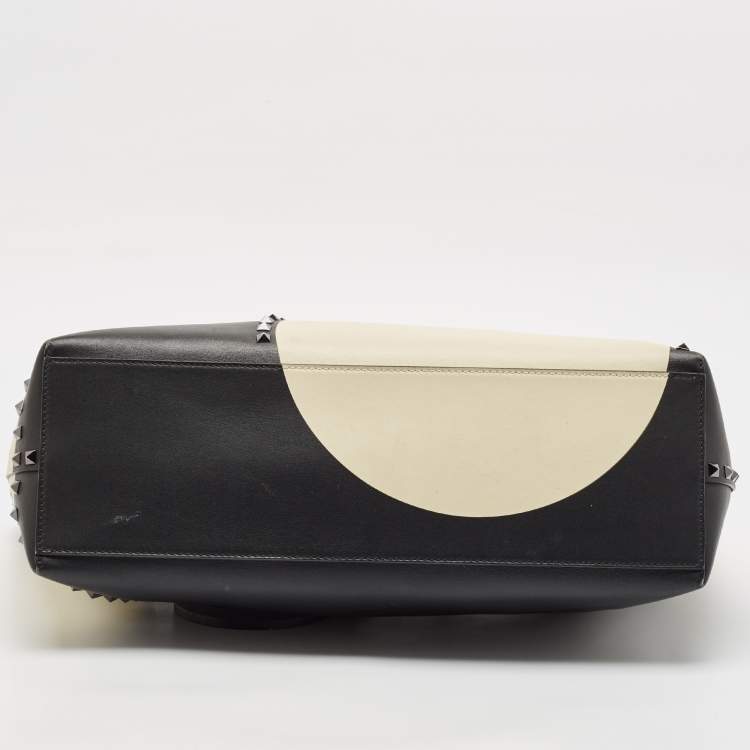 Pre Owned Valentino Black/Ivory Leather Rockstud Shopper Tote