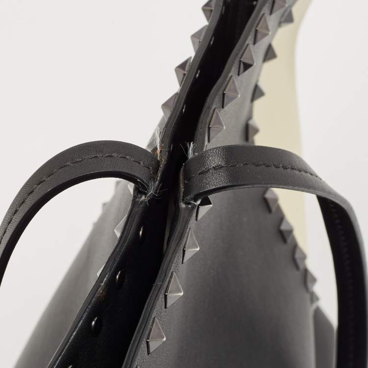 Pre Owned Valentino Black/Ivory Leather Rockstud Shopper Tote