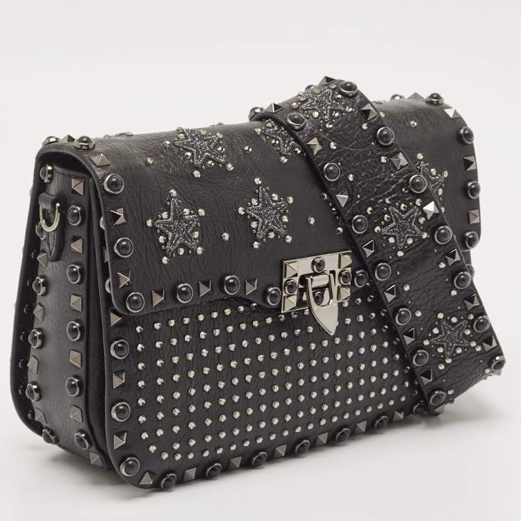 Pre Owned Valentino Black Leather Medium Star Crystal Rolling Rockstud Shoulder Bag