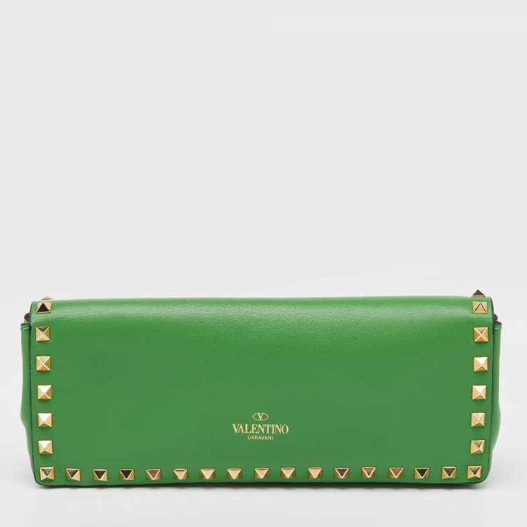 Pre Owned Valentino Green Leather Rockstud Bracelet Clutch