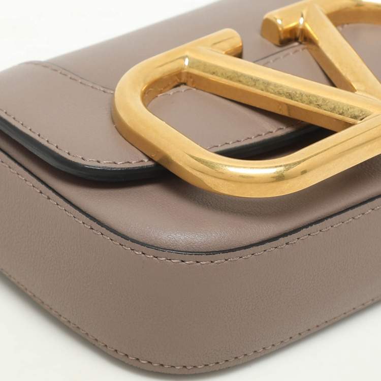 Pre Owned Valentino Beige Leather Mini Supervee Belt Bag